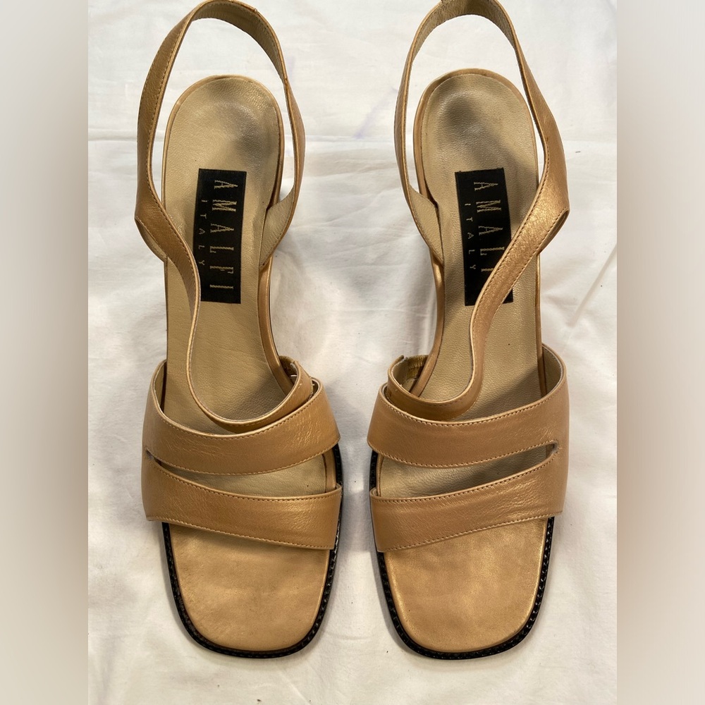Amalfi‎ Sandals Beige Gold, Chuck heels, Size 10